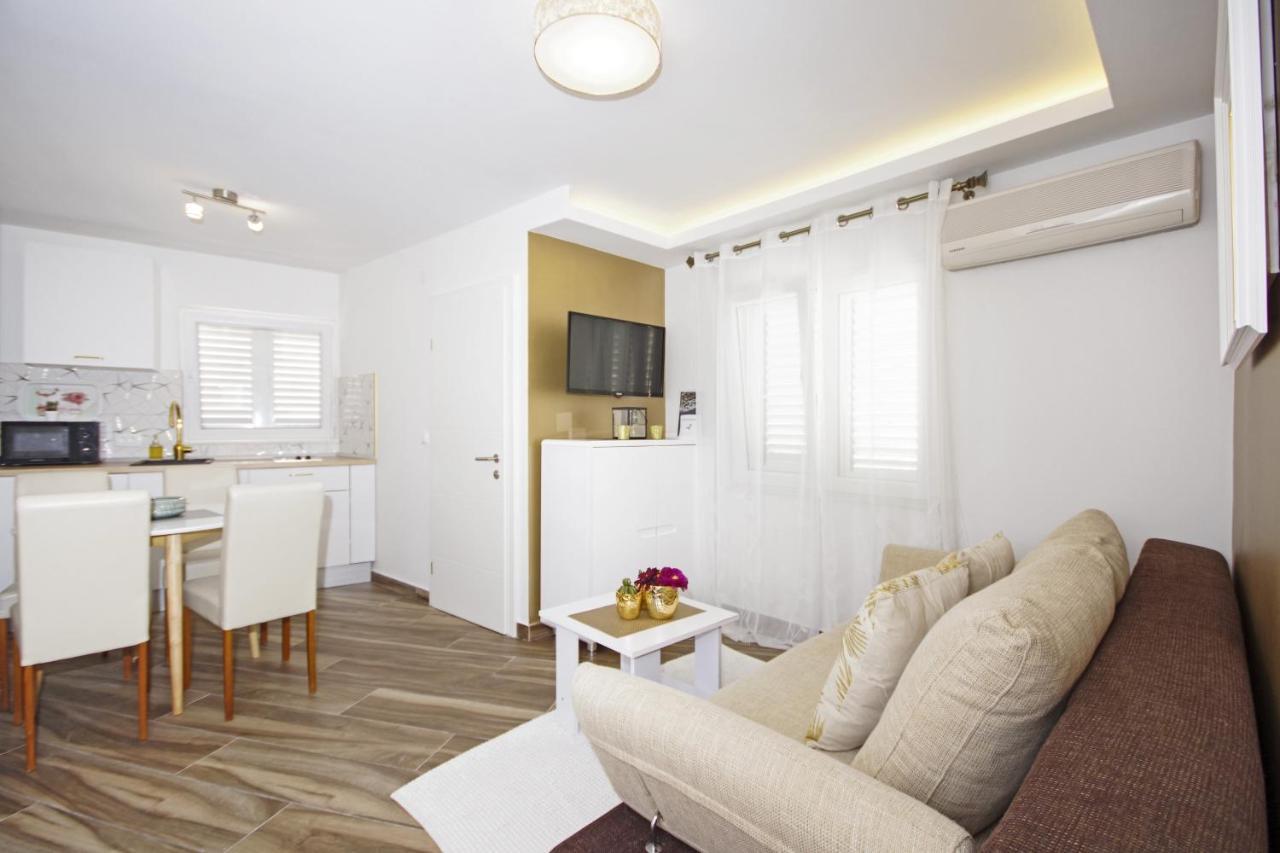 Apartments By The Sea Baska Voda, Makarska - 17570 ภายนอก รูปภาพ