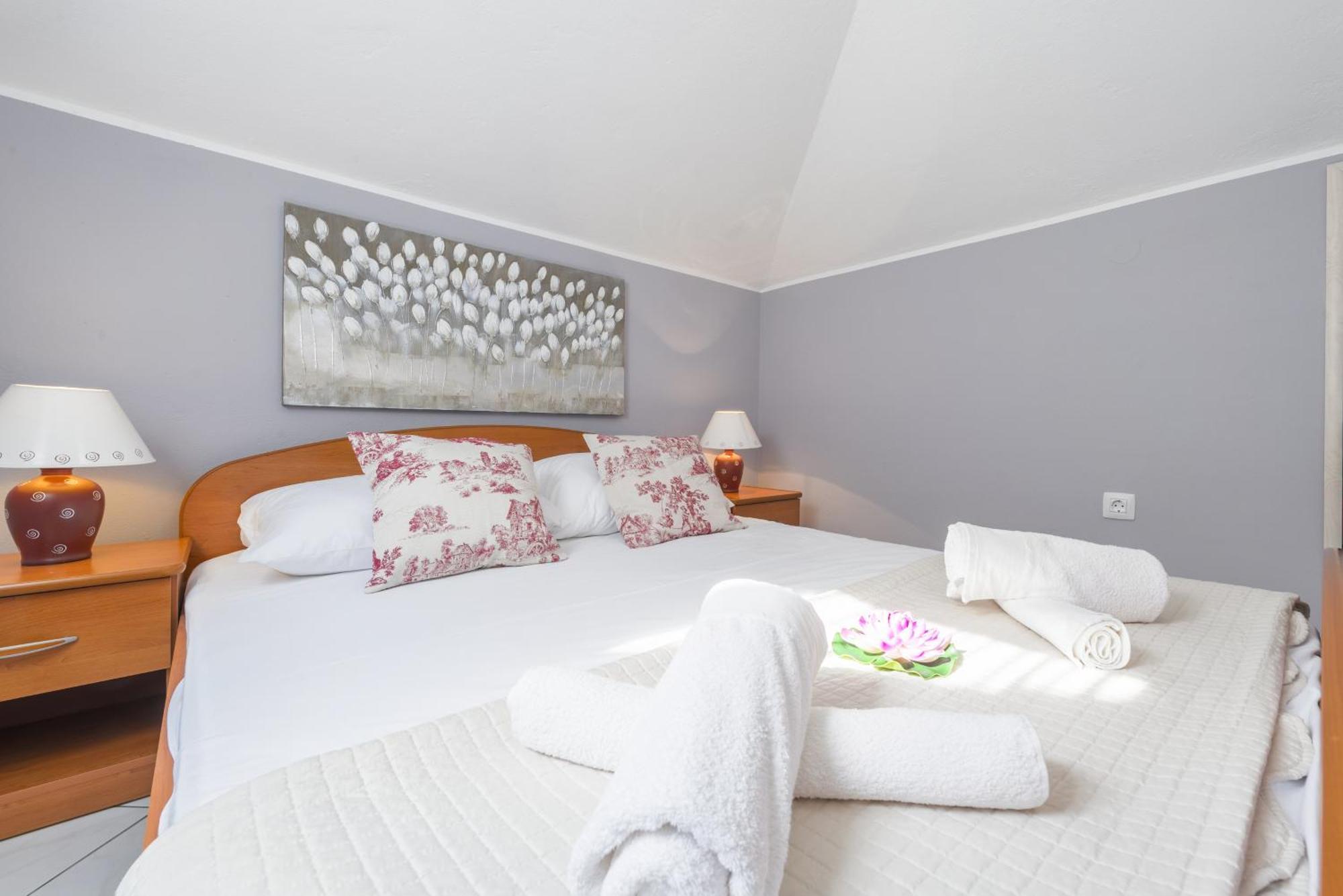 Apartments By The Sea Baska Voda, Makarska - 17570 ห้อง รูปภาพ